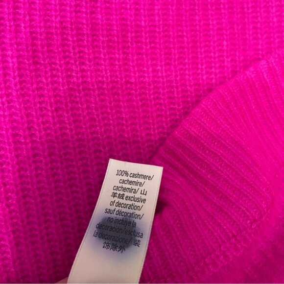 New! Victoria’s Secret 100% cashmere Bali orchid shorts sweater set 27756 - Picture 12 of 13